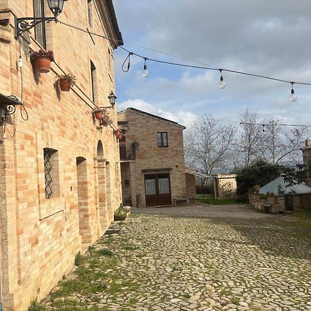 I Sassi Di San Giuseppe Hostal Montegiorgio Exterior foto