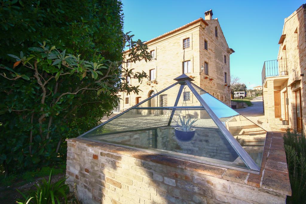 I Sassi Di San Giuseppe Hostal Montegiorgio Exterior foto